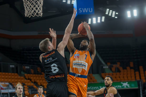 由于高额关 由于高额关